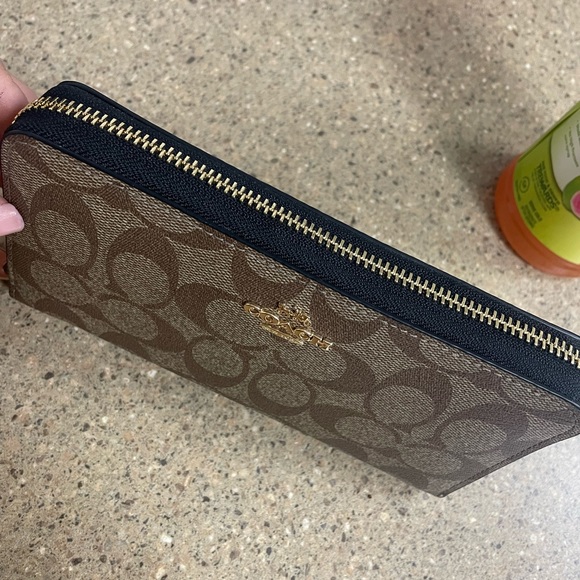 Coach Wallet - Picture 2 of 2